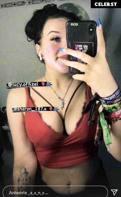 _a_x_n_x / Anna Mueller Image 12119466