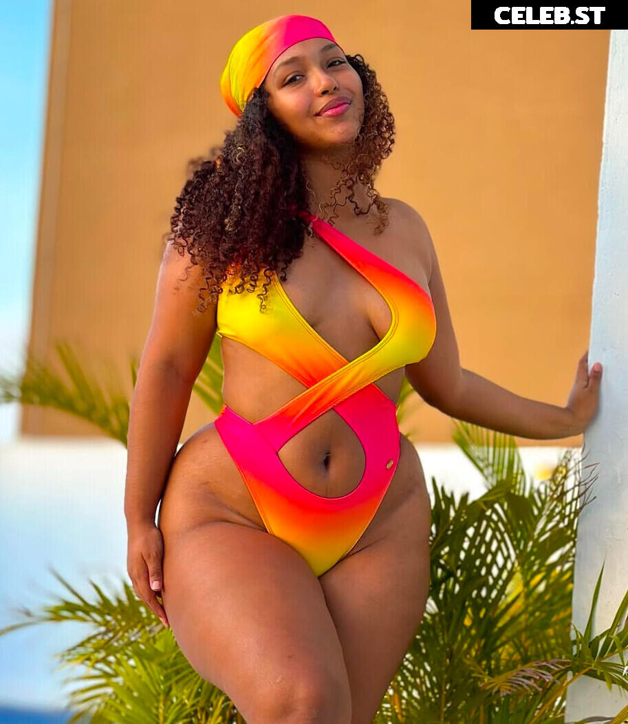 Thick baddie @majovergarag_ Image 12119762