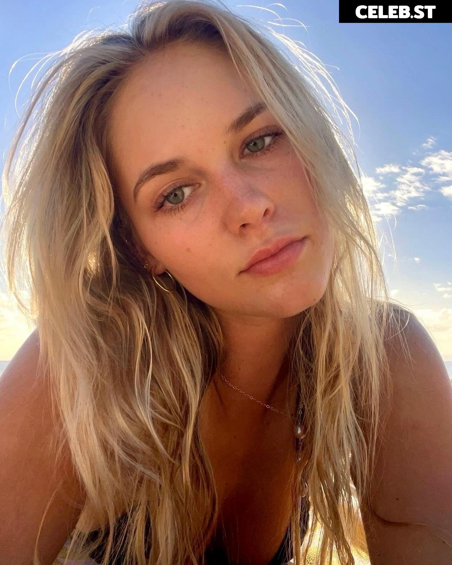 Luna Loyd Image 12119292