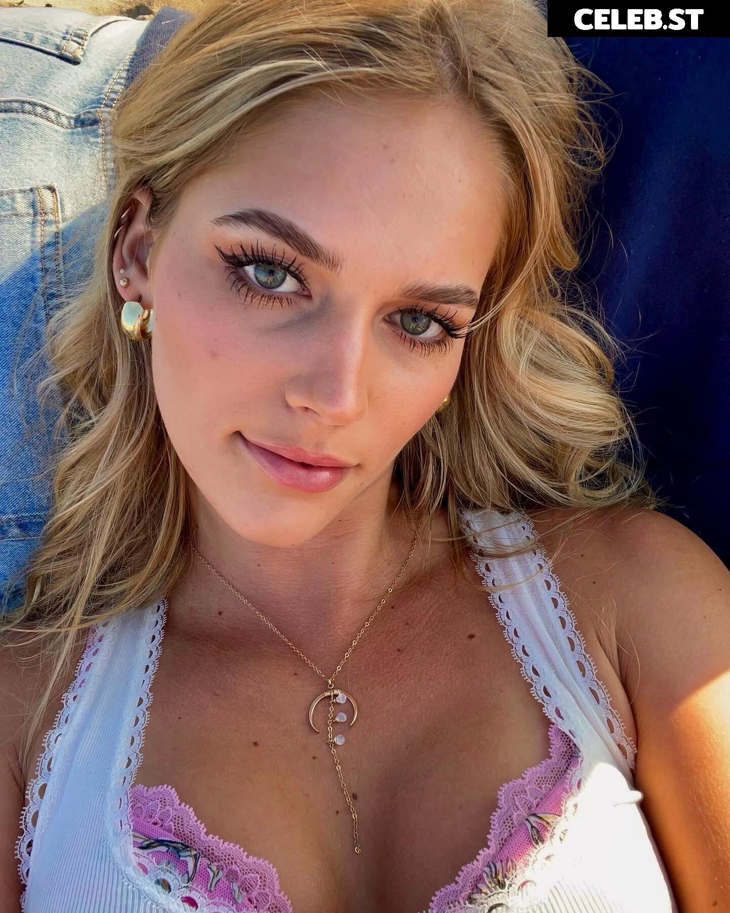 Luna Loyd Image 12119286