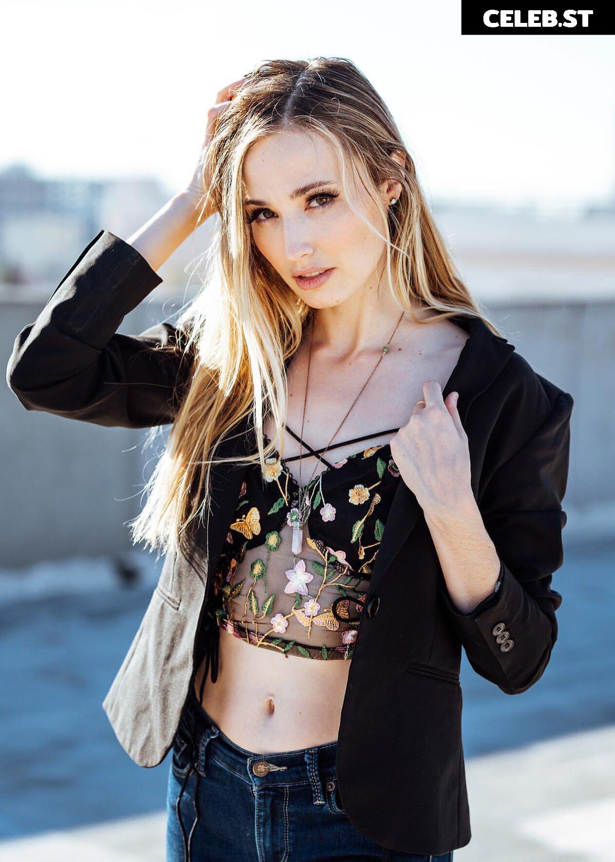 Paige The Witch / paigethewitch Image 12125458