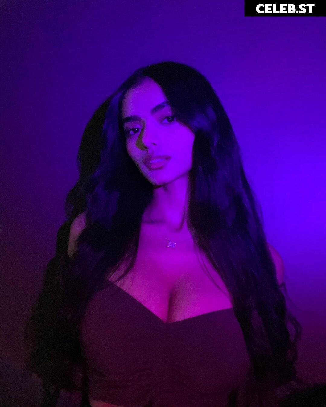 Marina / marvnaa Image 12121463