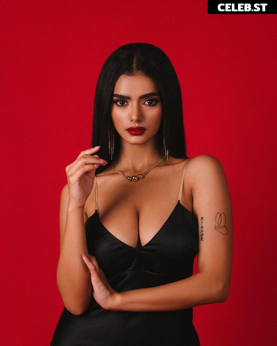 Marina / marvnaa Image 12121469