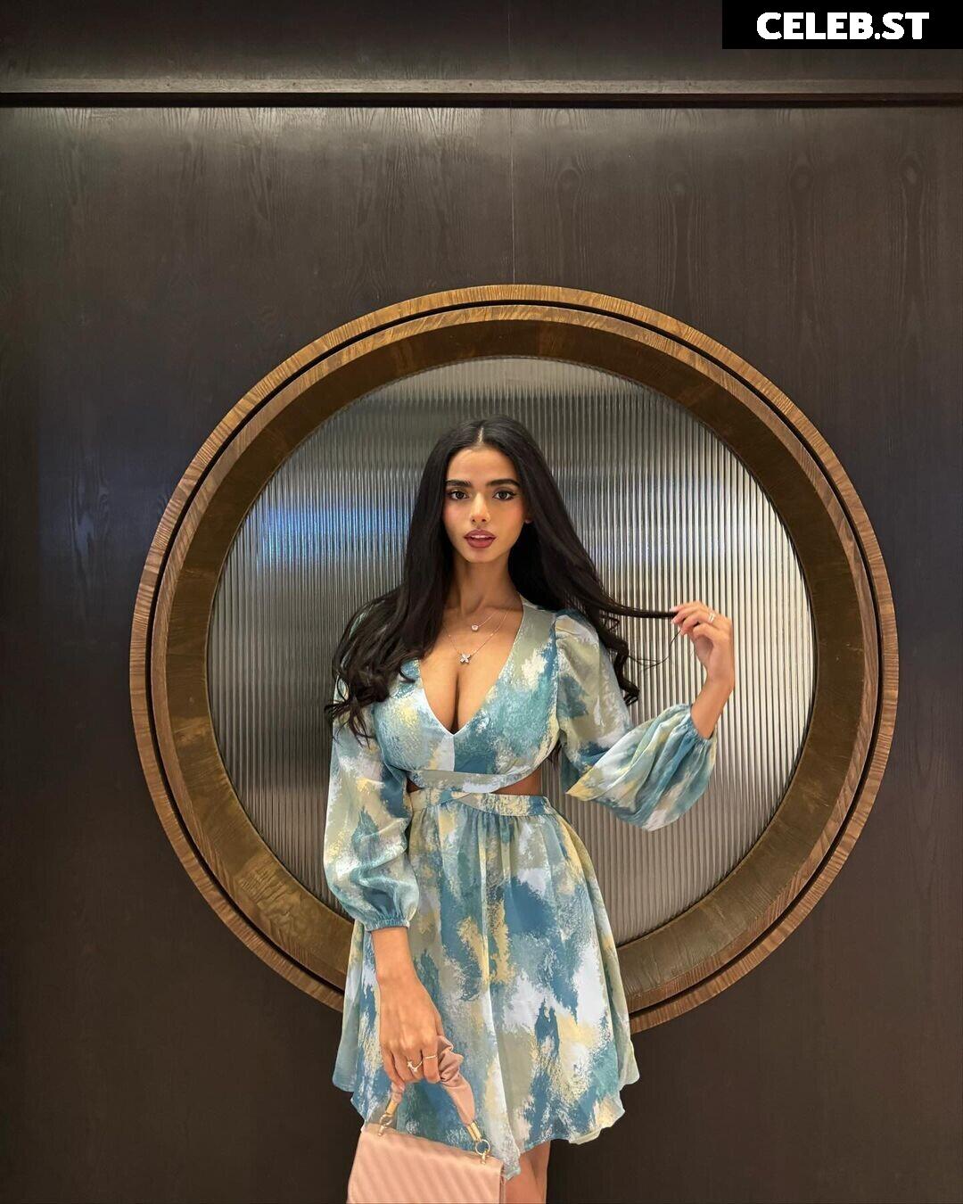 Marina / marvnaa Image 12121454