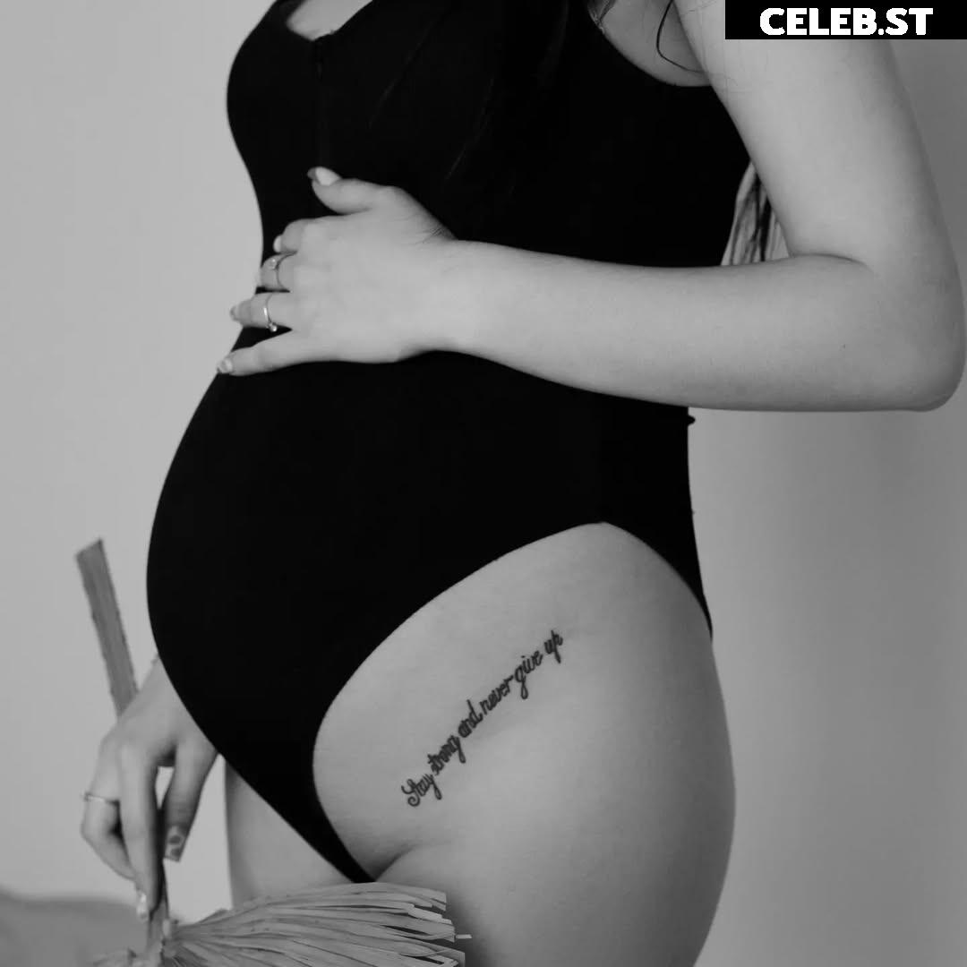 Model Olya aka SunshineGirl Image 12120442