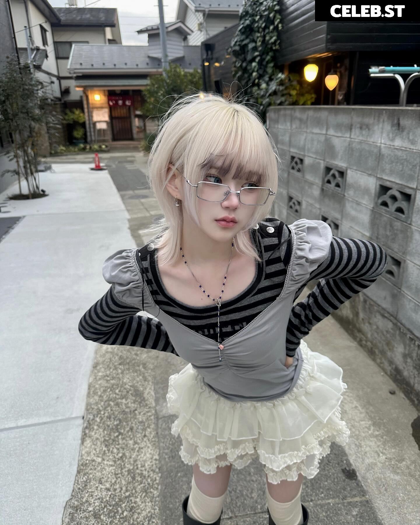 skr_u_ Image 12120677