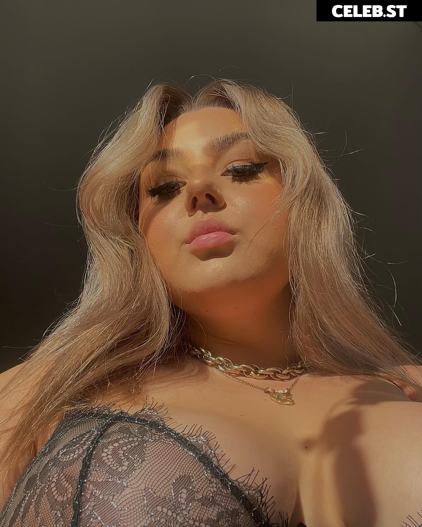 Harmony Savage Image 12123025