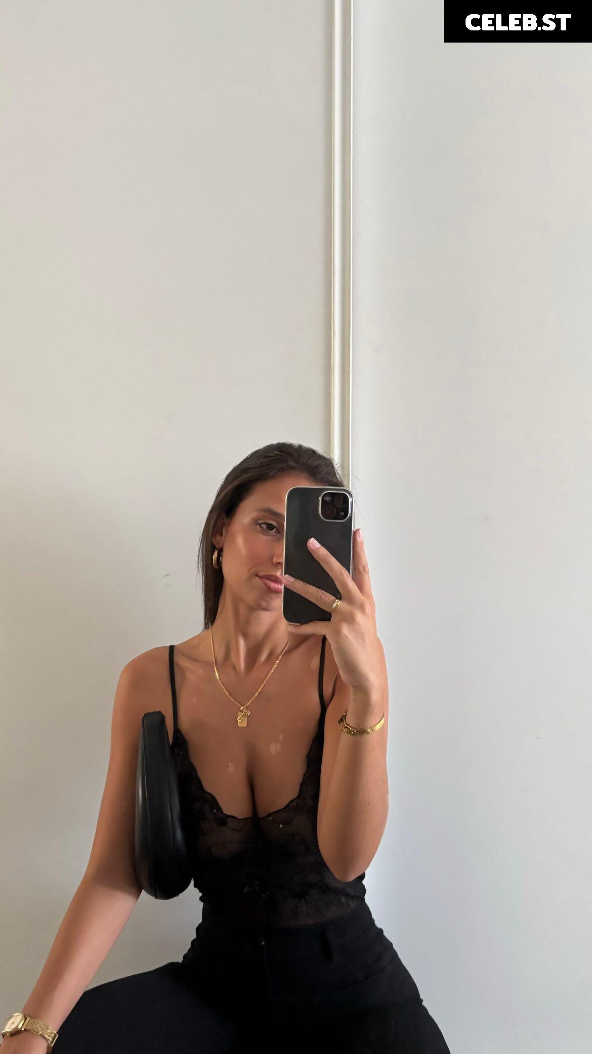 Sara Liso (saraaaliso) Image 12123313