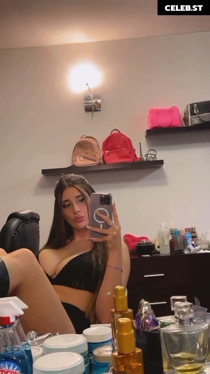 Candela Piani / candee_piani / candelapiani 🇦🇷 Image 12122763