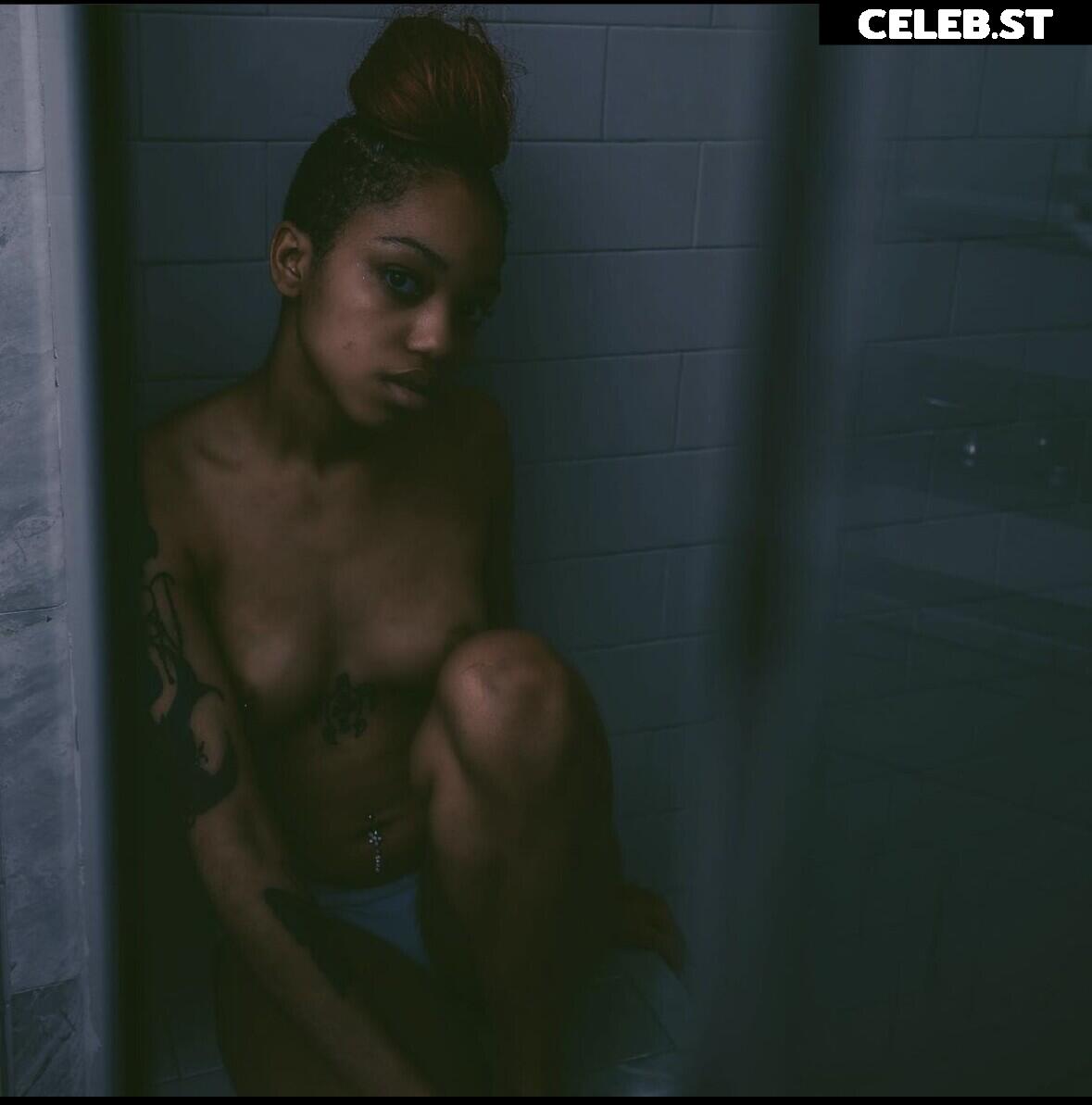 Shortyantiass/ moloveartistry/ Shortykinkyass Image 12129879