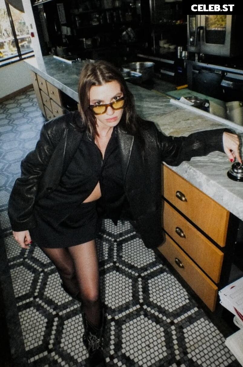 Yüsra Geyik Image 12129003