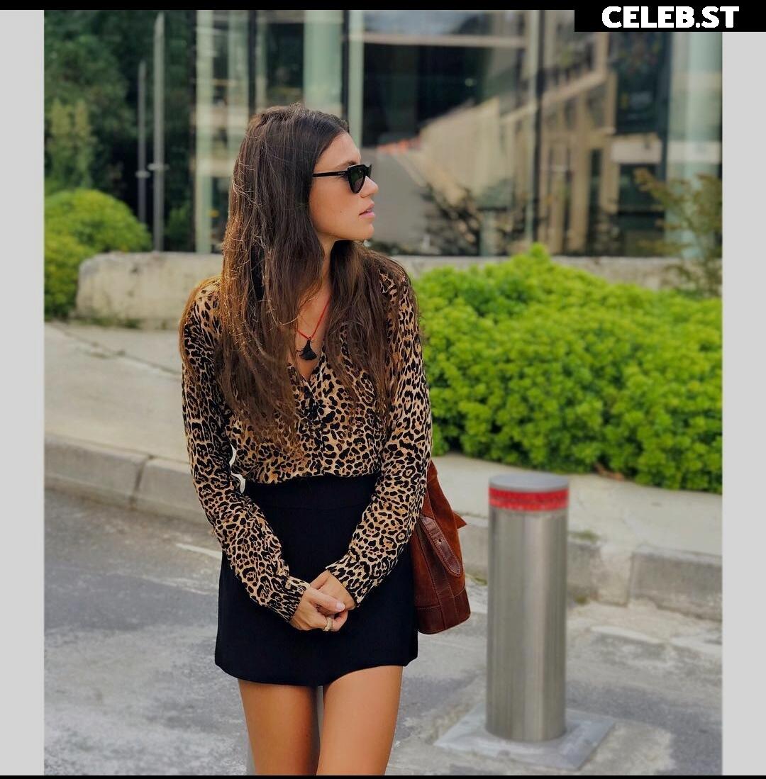 Yüsra Geyik Image 12129001