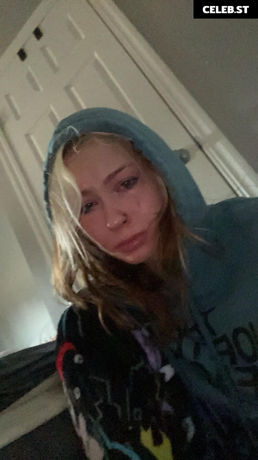 th3.thrasher.smasher (Ashley Lawrence) Image 12131702