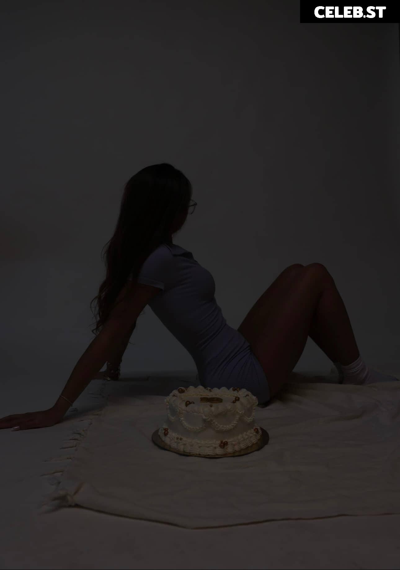 chloeparker6277 / bunnybunny924 / chloe.parkerrrr Image 12131607