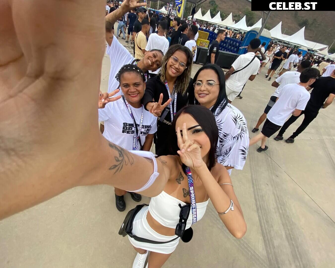 Badery / erykaslv_ / erypvd_ Image 12133925