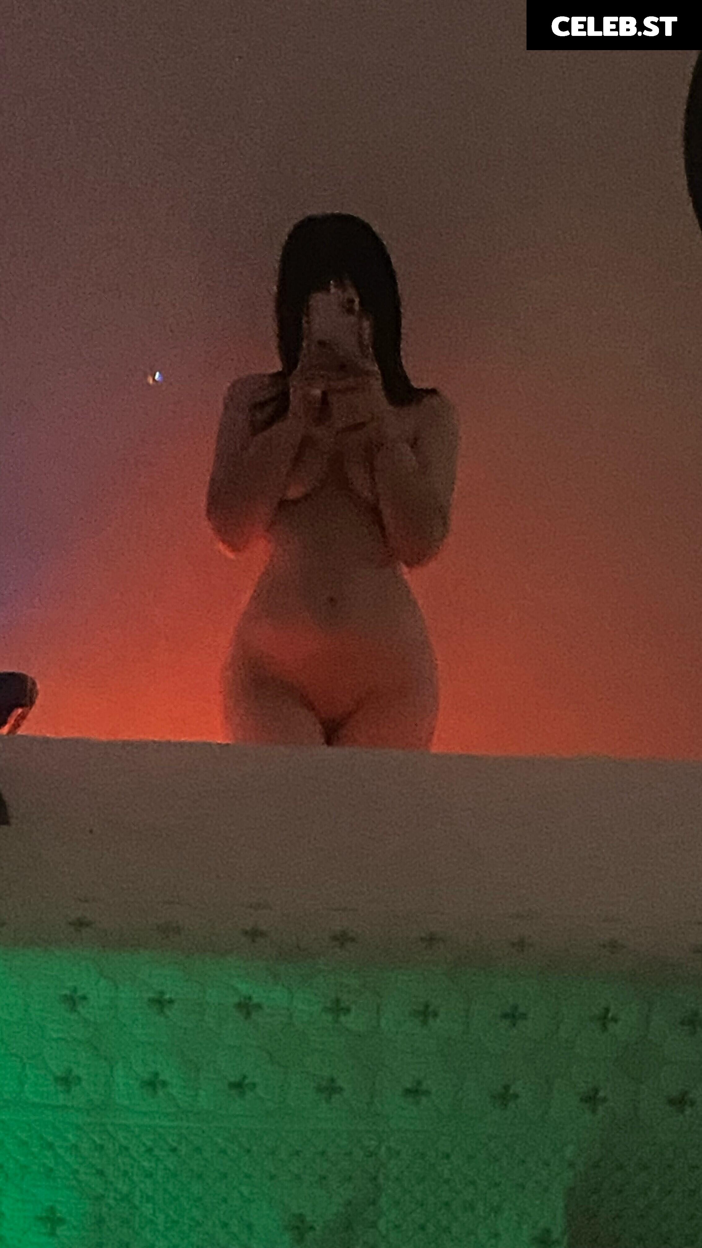 Leticia Yuni / onlyghostfairy Image 12133263