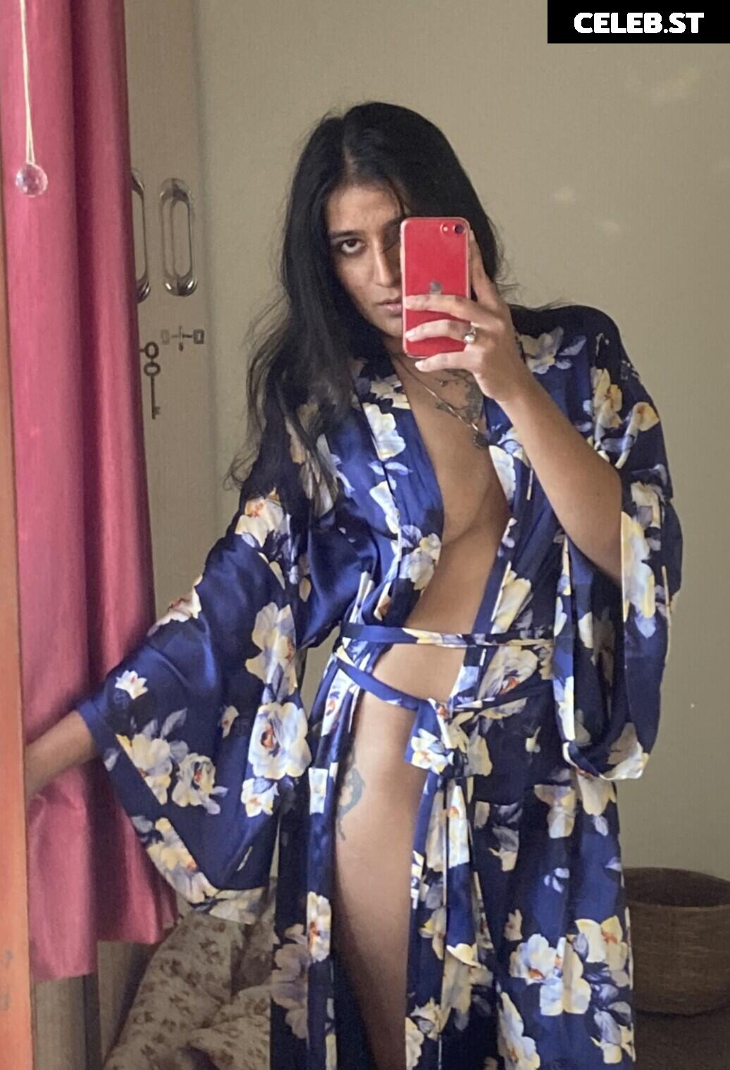 🇮🇳 Astha Aggerwal /Esoteric Rani xx / E.Rose /Esoteric_rani.xoxo / Esoteric_ranixx / venus_flytrampxx / Venusflytramp / Jadoogarni Image 12139332