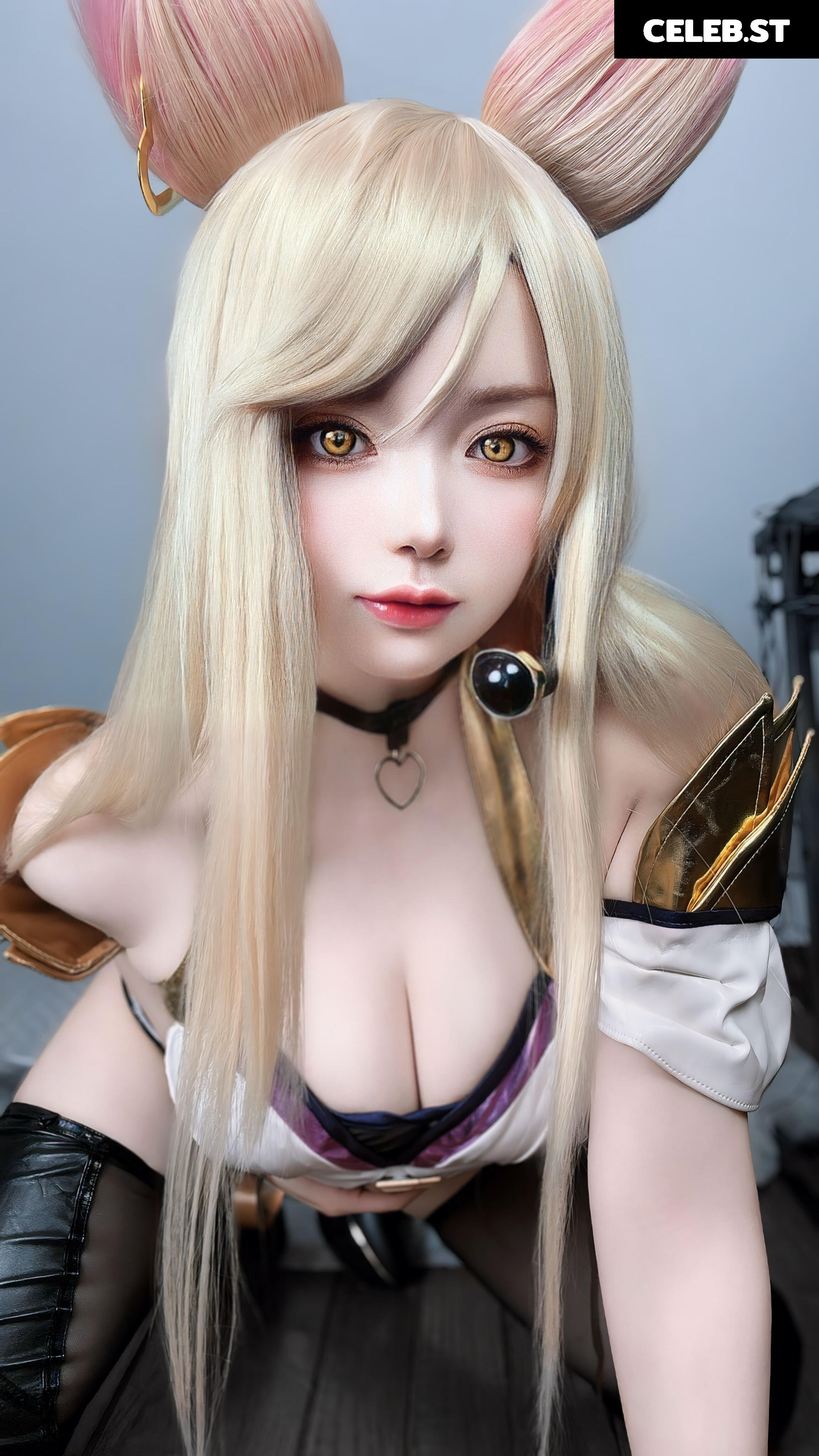 Puutin_cos Image 12101369