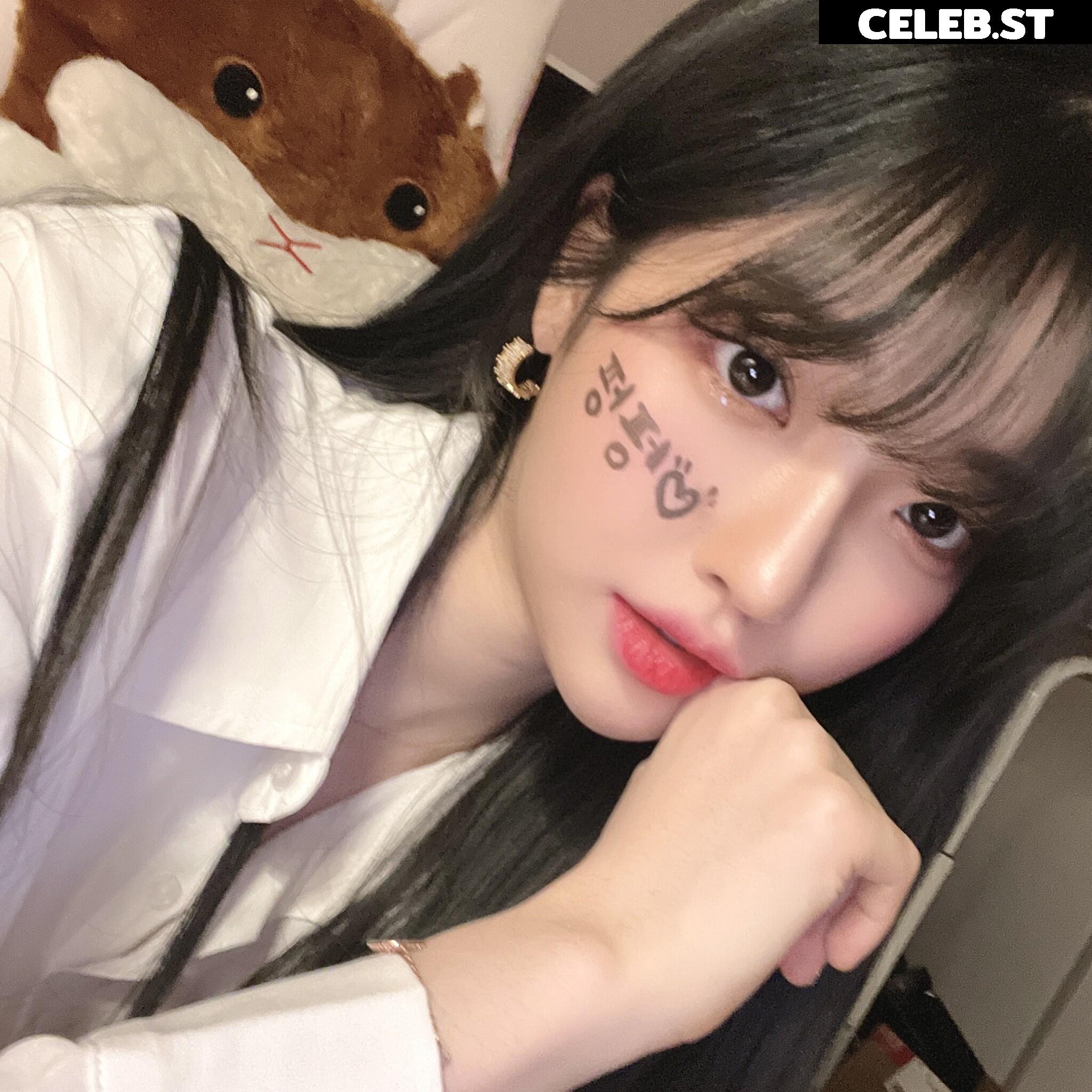 Se Yeon - lovely_._v Image 12102424