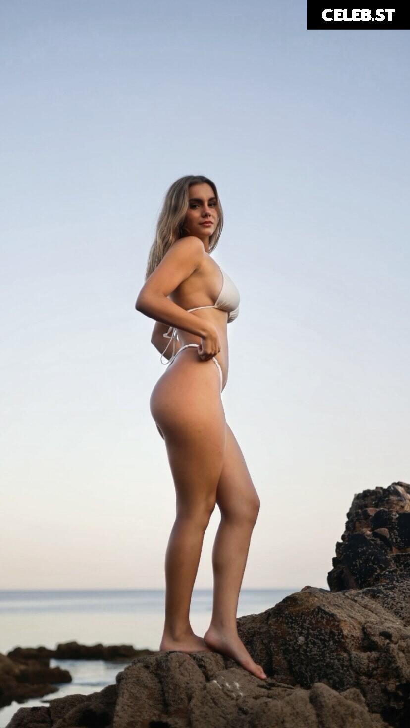 _.lara.sofia Image 12183550