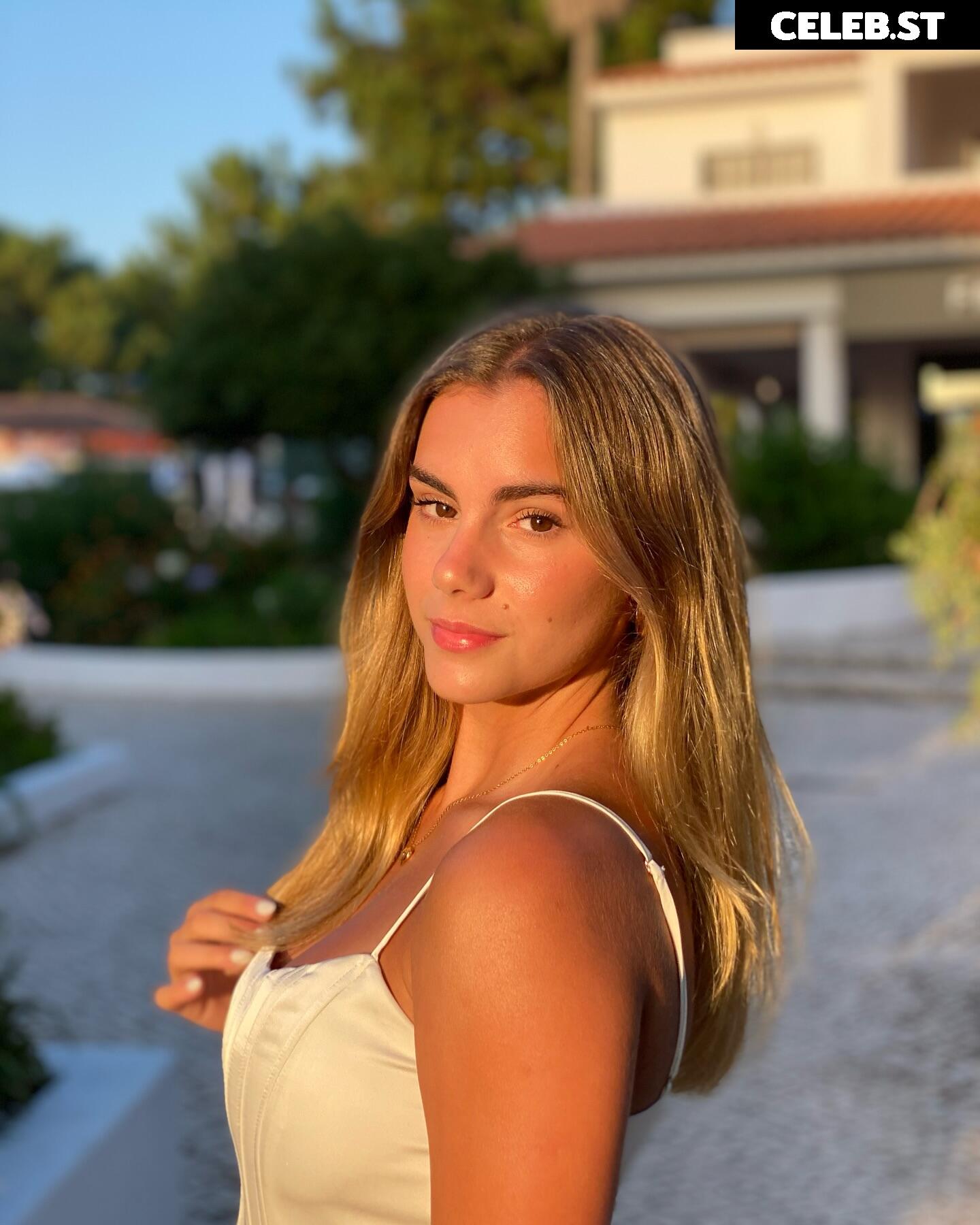 _.lara.sofia Image 12183486