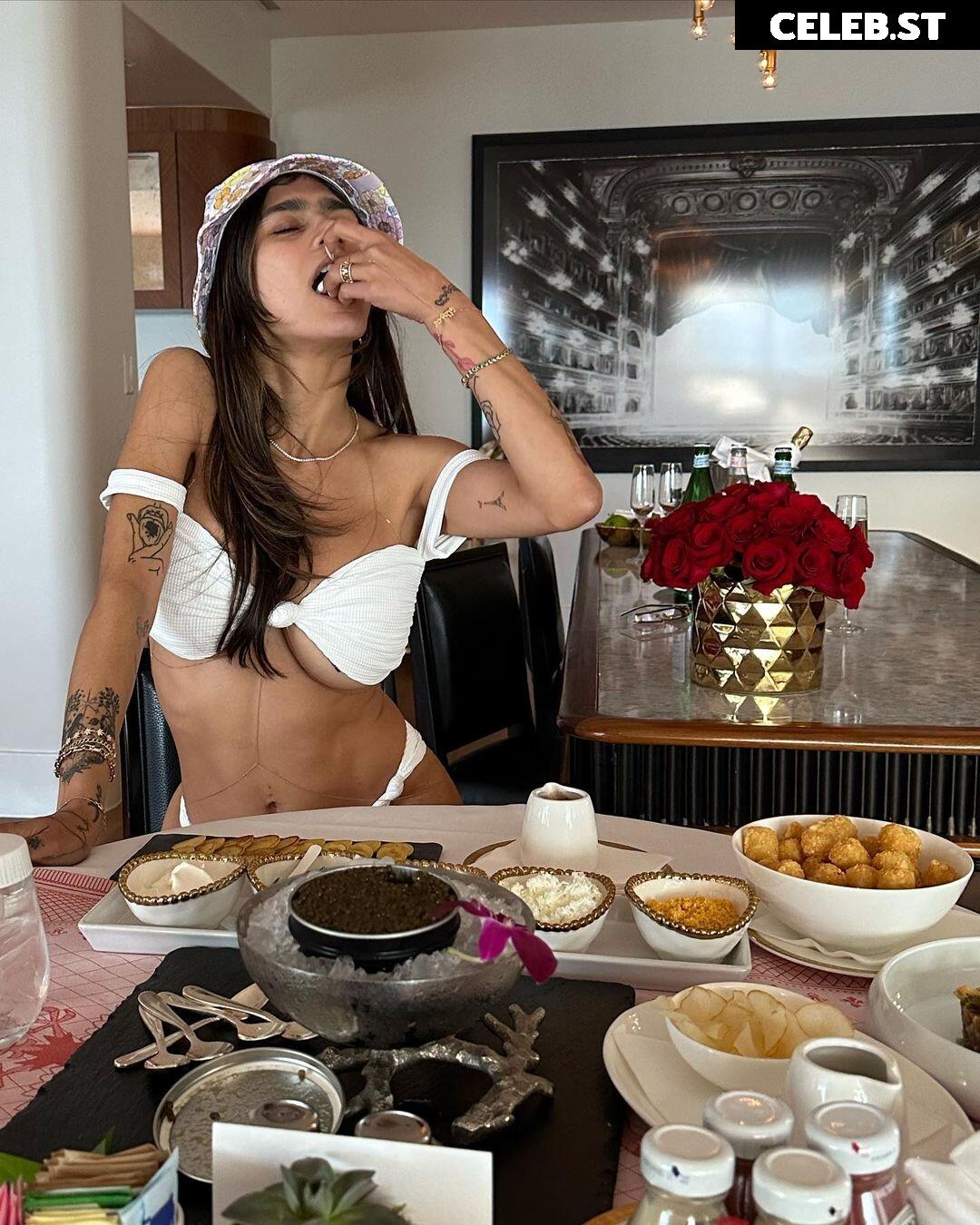 Mia Khalifa Image 1218959