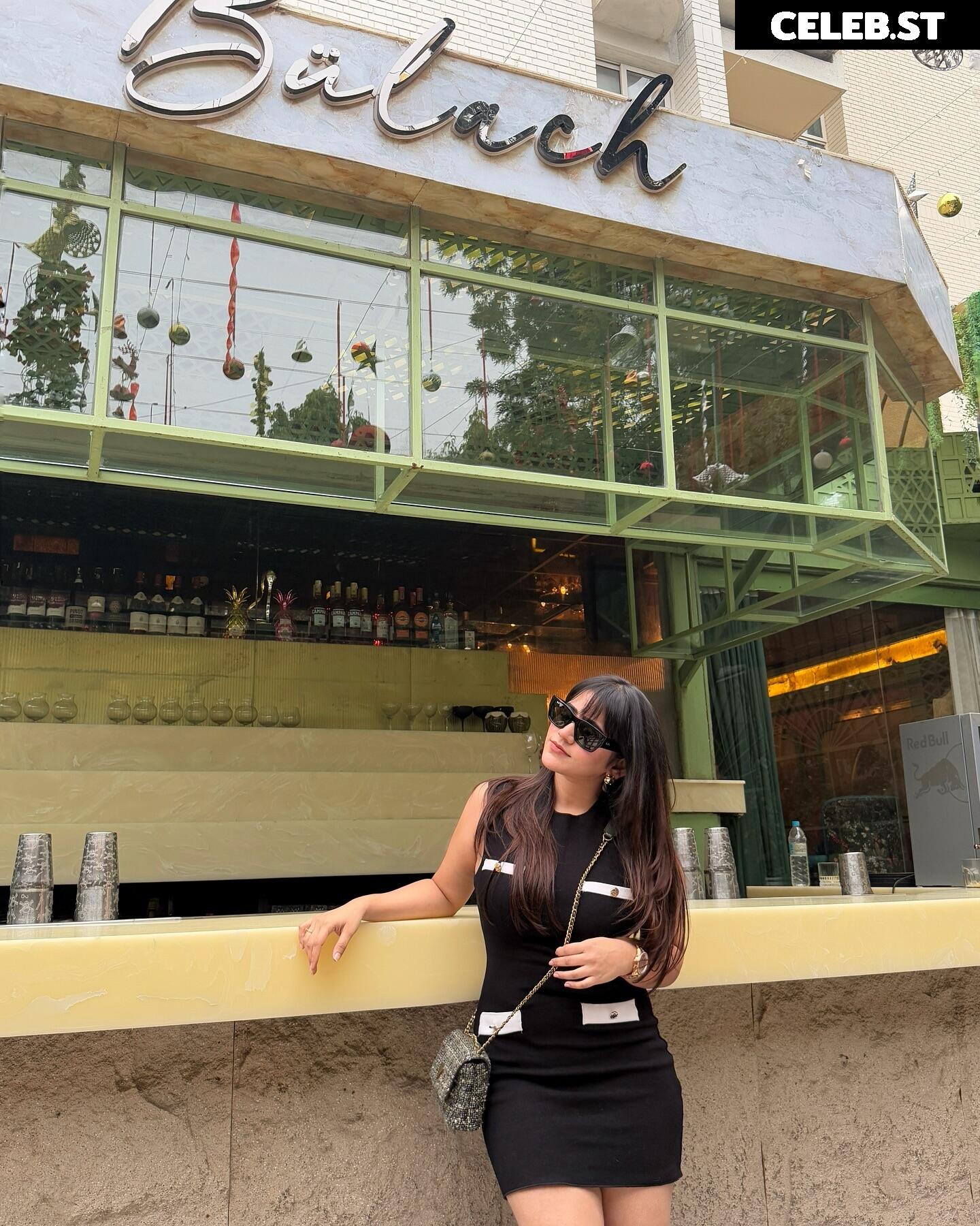 Ananya Sharma / Sia 121 tango Image 12054226