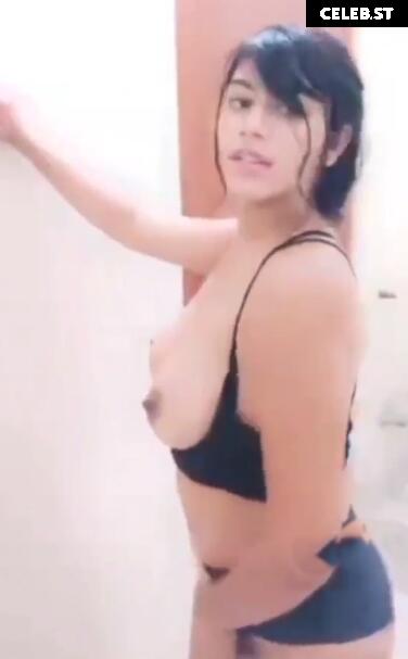 Ananya Sharma / Sia 121 tango Image 12054215