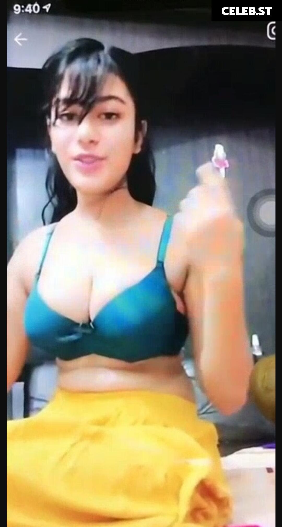 Ananya Sharma / Sia 121 tango Image 12054203