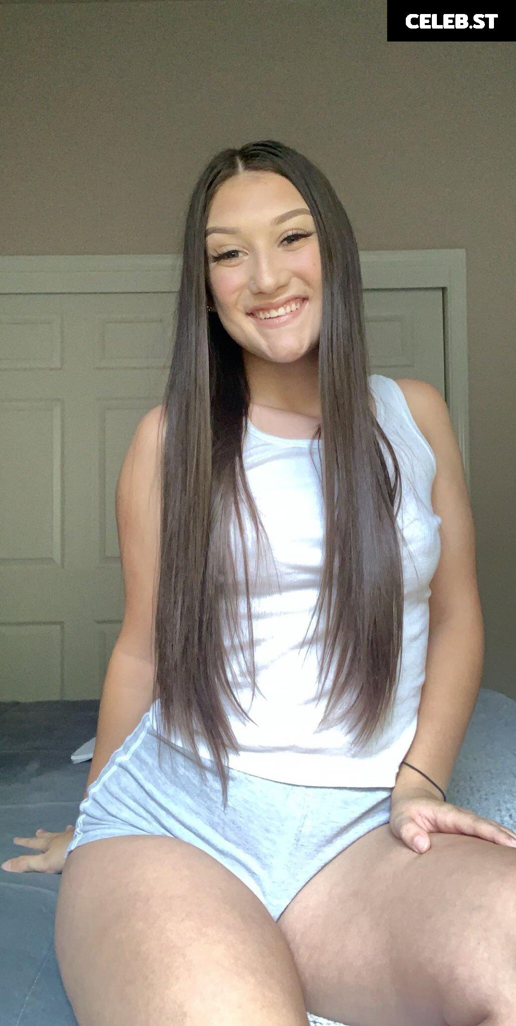 Mamimelly / Melissa Radmand Image 12051739