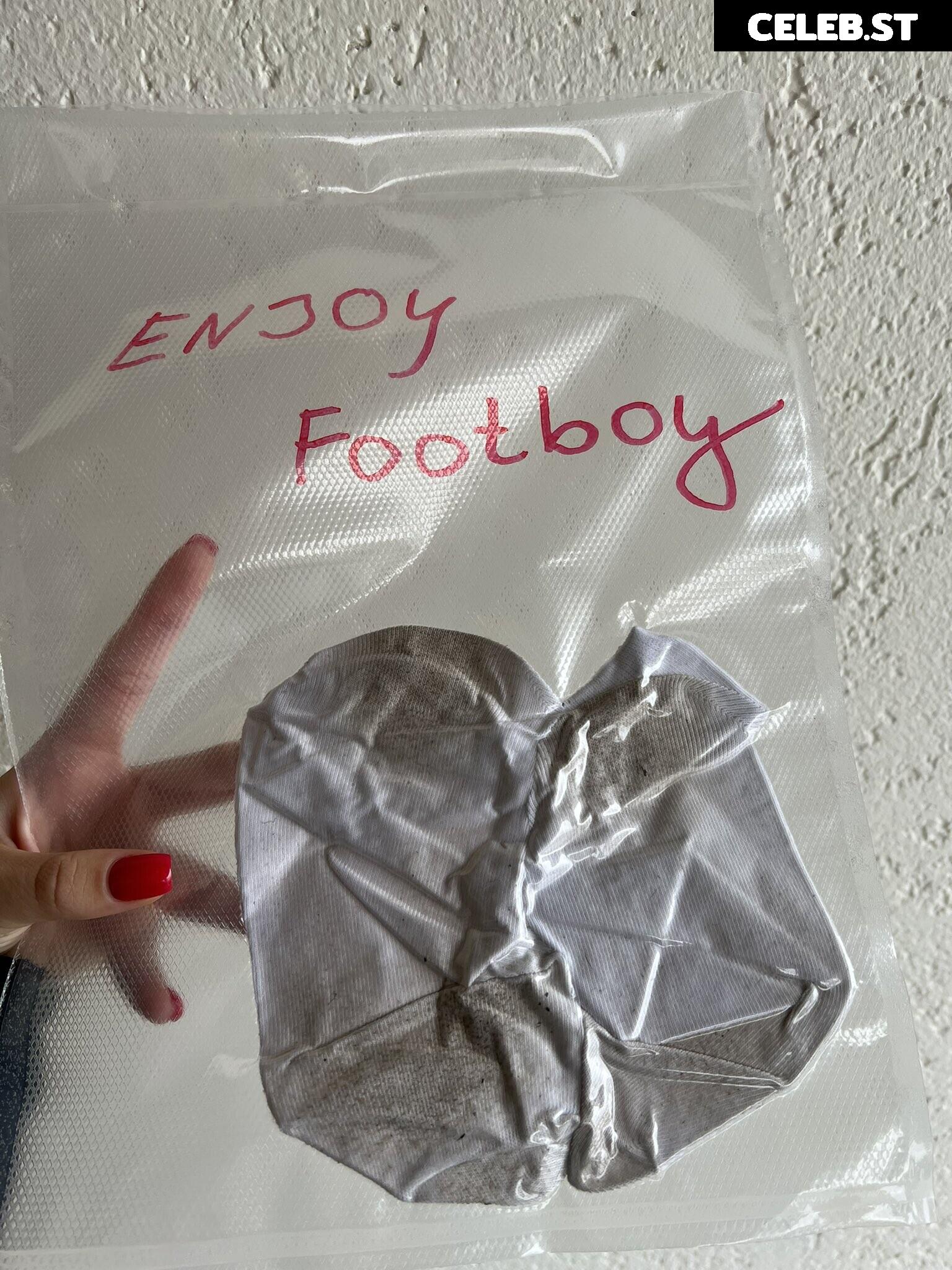 Yourmissel / Goddess Elys / MenExposer Image 12051159