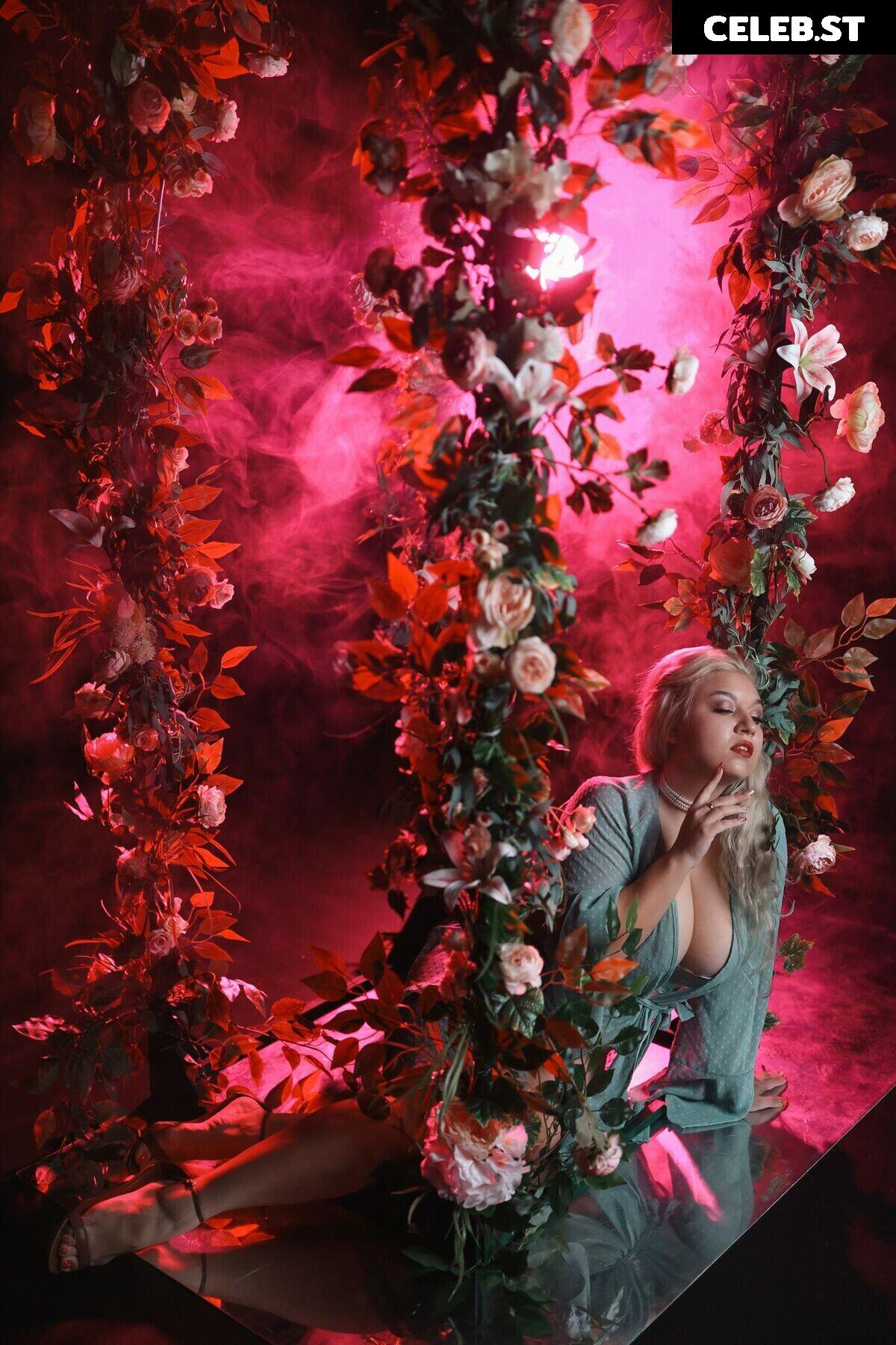 Alina Alt Image 12051314