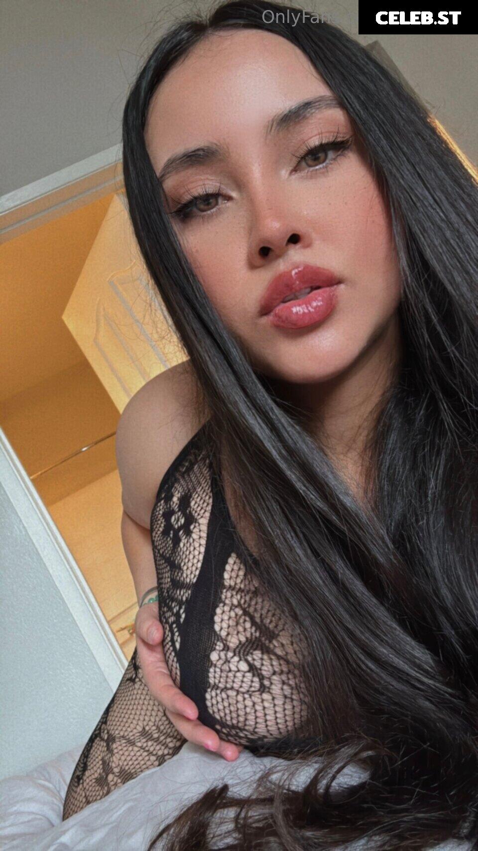 Eloisa Chairez / cybergirrl / paradisepeach1 / sincerely.eloisa Image 12053312