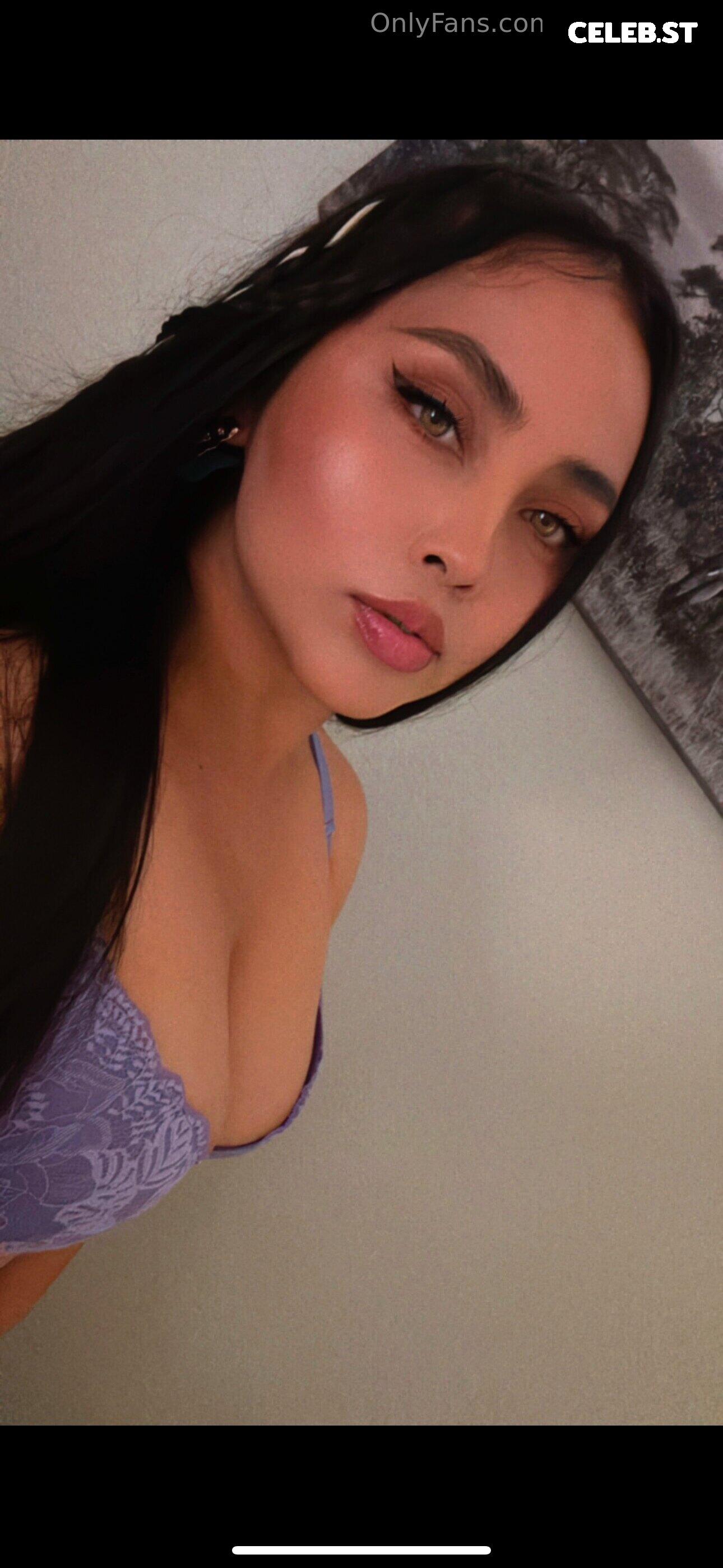 Eloisa Chairez / cybergirrl / paradisepeach1 / sincerely.eloisa Image 12053297