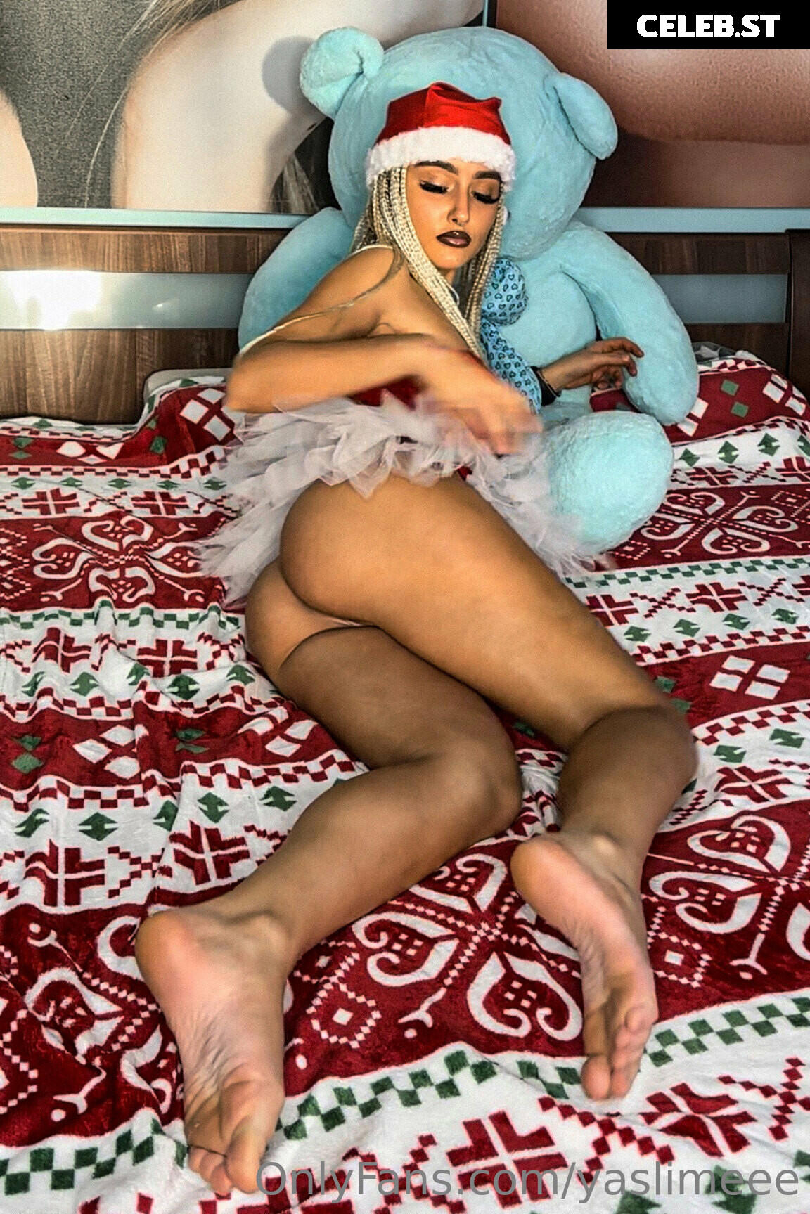 Andreea Teodorescu / yaslimeee / slimeeeof / 444yourslime / spicyandreeateodorescu Image 12052613