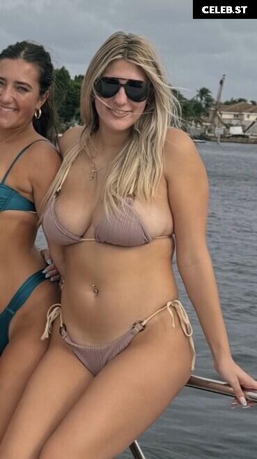 Allyveleke / Alexandria Veleke / allynator7 Image 12059990