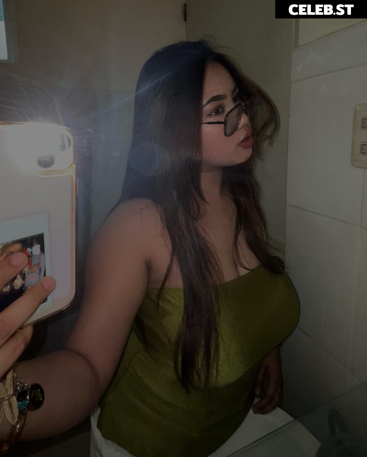 Claire Repollo / claire.repollo / kleeeerrrr_repollo Image 12059477