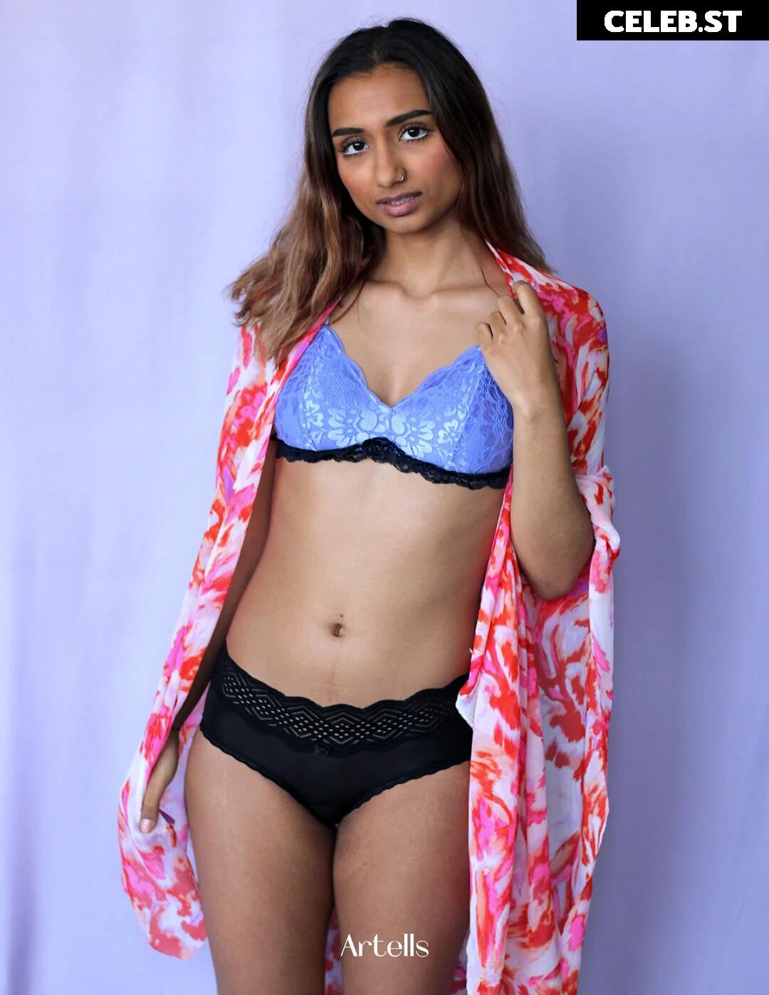 Shaghana Doyle | shagisabadword Image 12068630