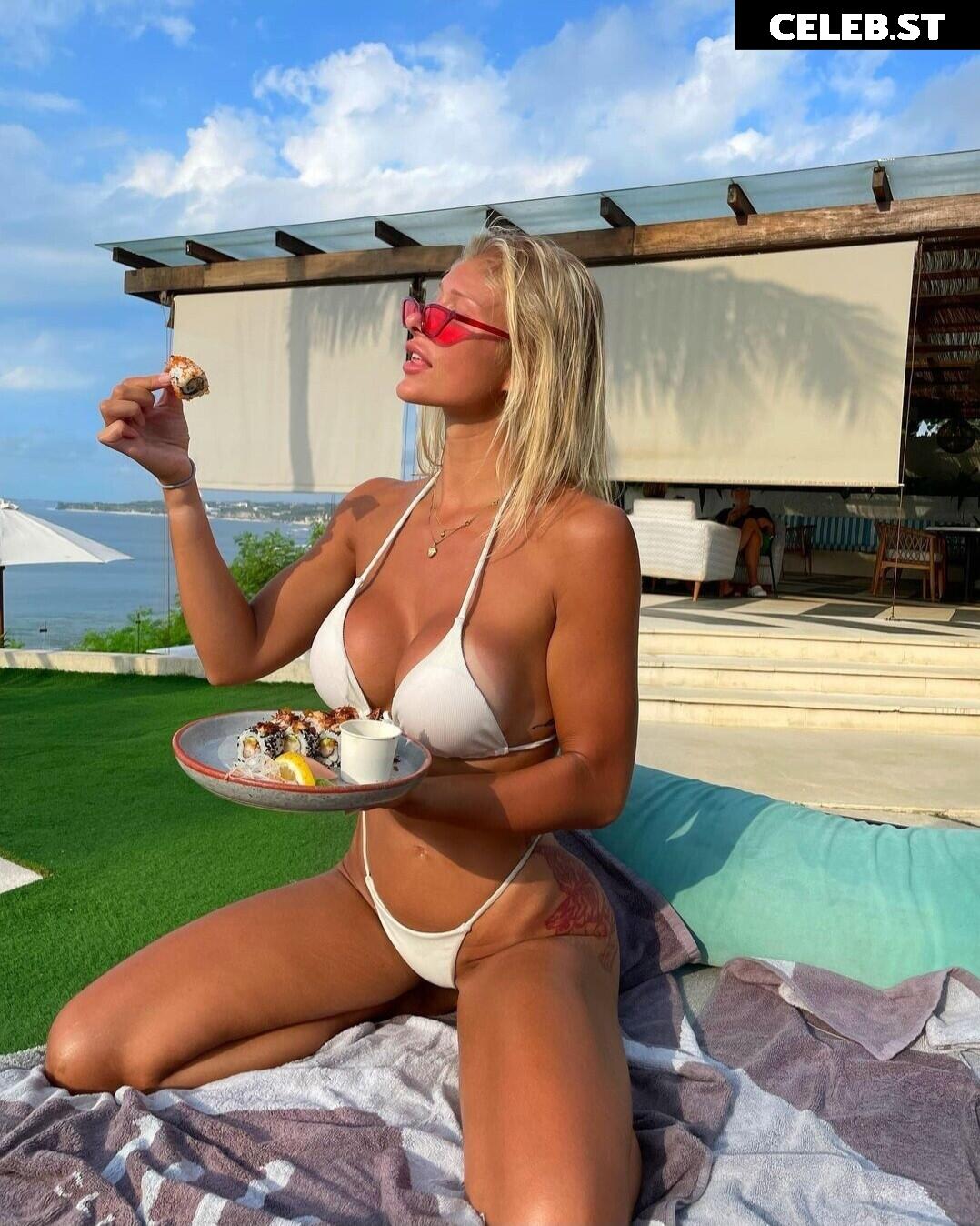 Michelle Christine / mimiicf / michmimi Image 12068113