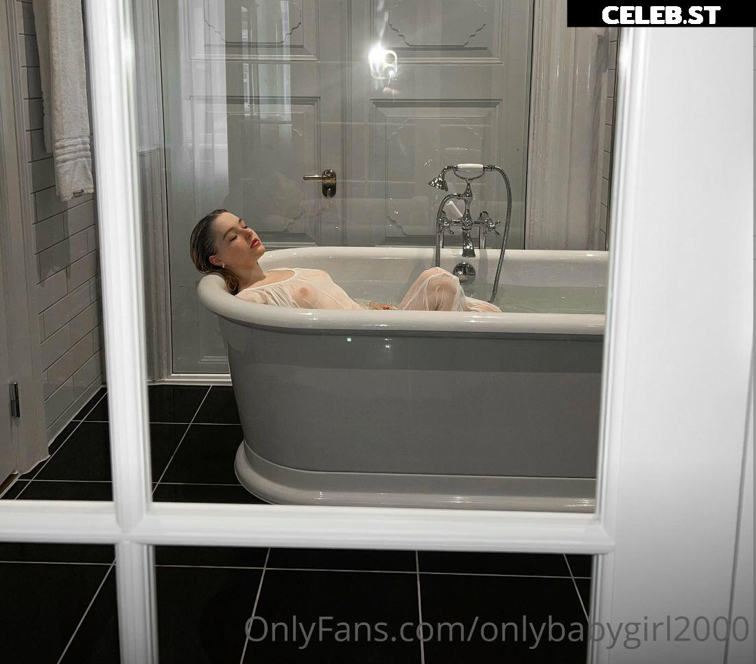 oog2000 (@onlybabygirl2000) Image 12068374