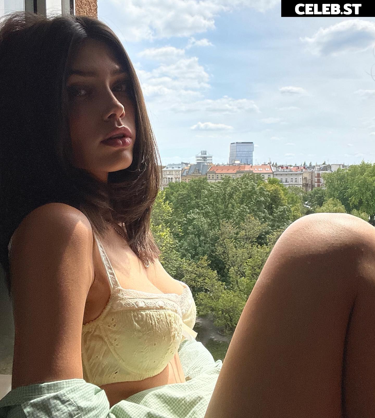 Victoria Bronova Image 12064906