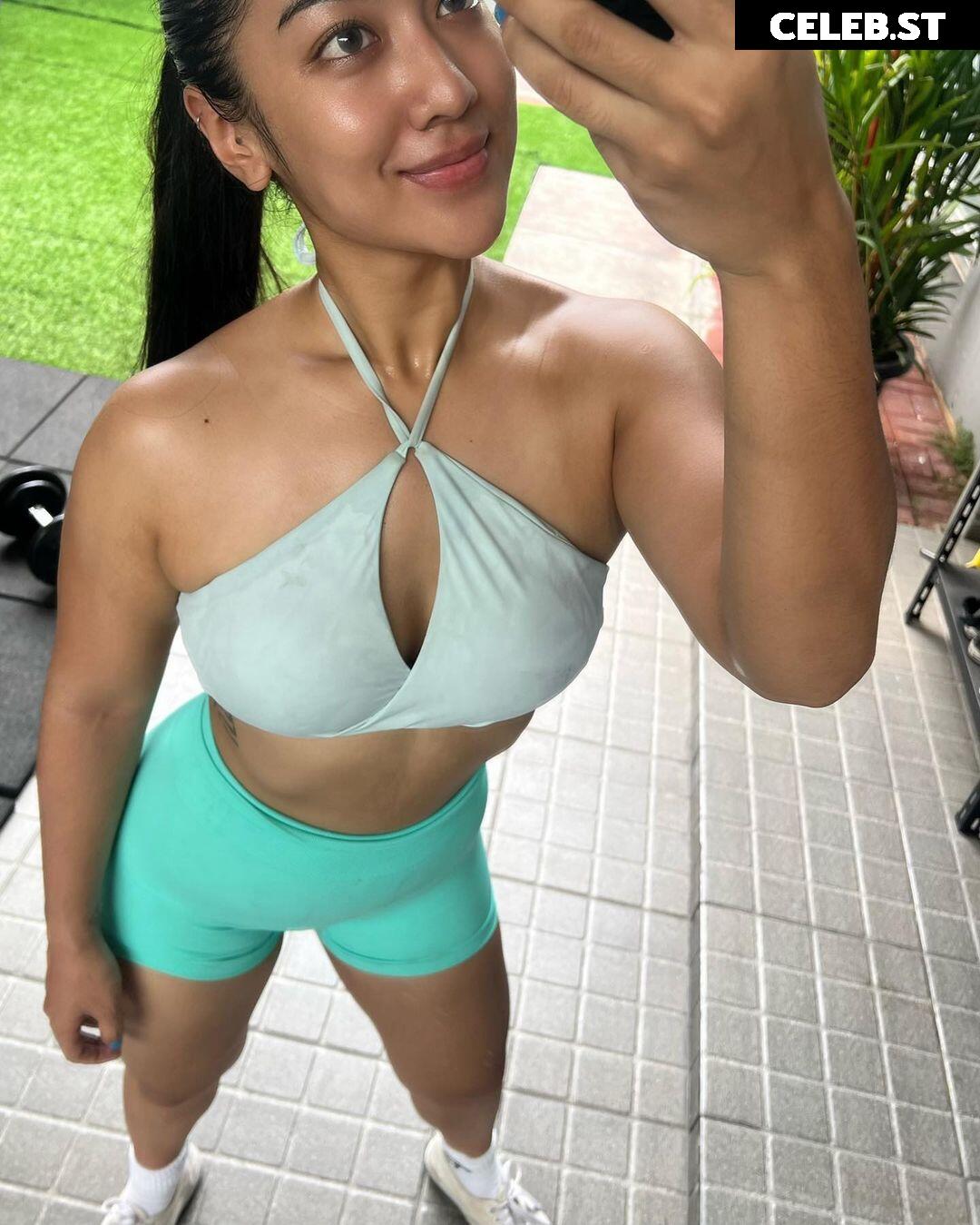 Anindita hidayat Image 12064348