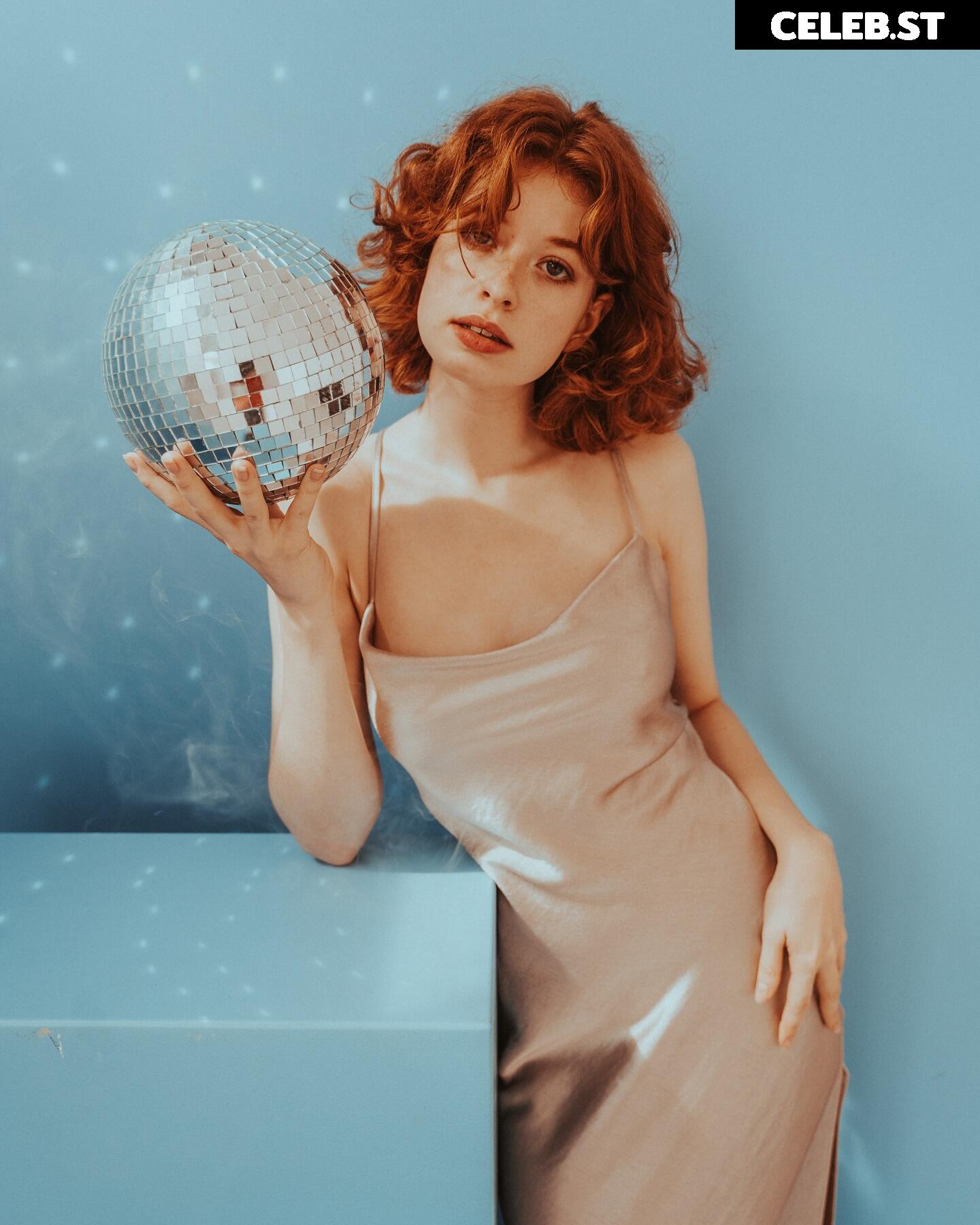 Sophie.srm Image 12067814