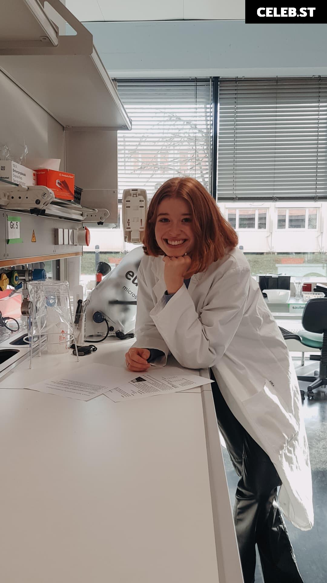 Sophie.srm Image 12067802