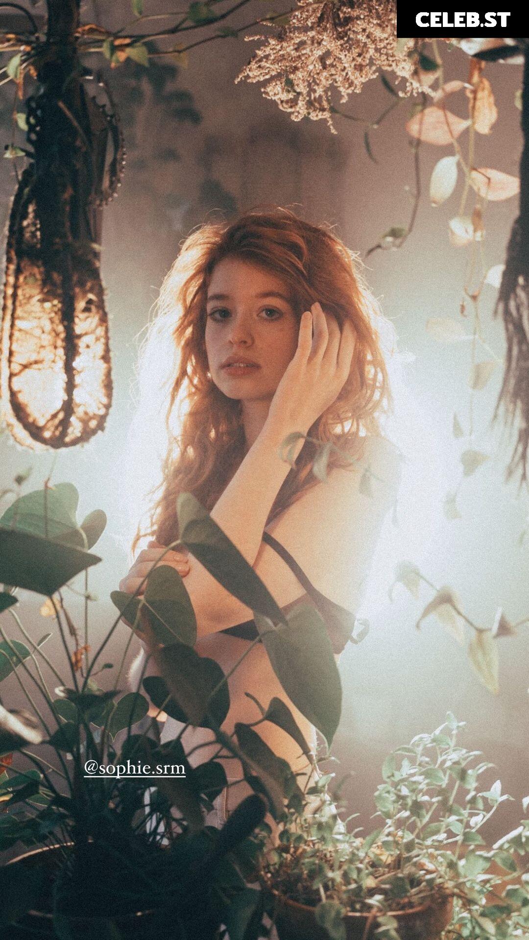 Sophie.srm Image 12067721