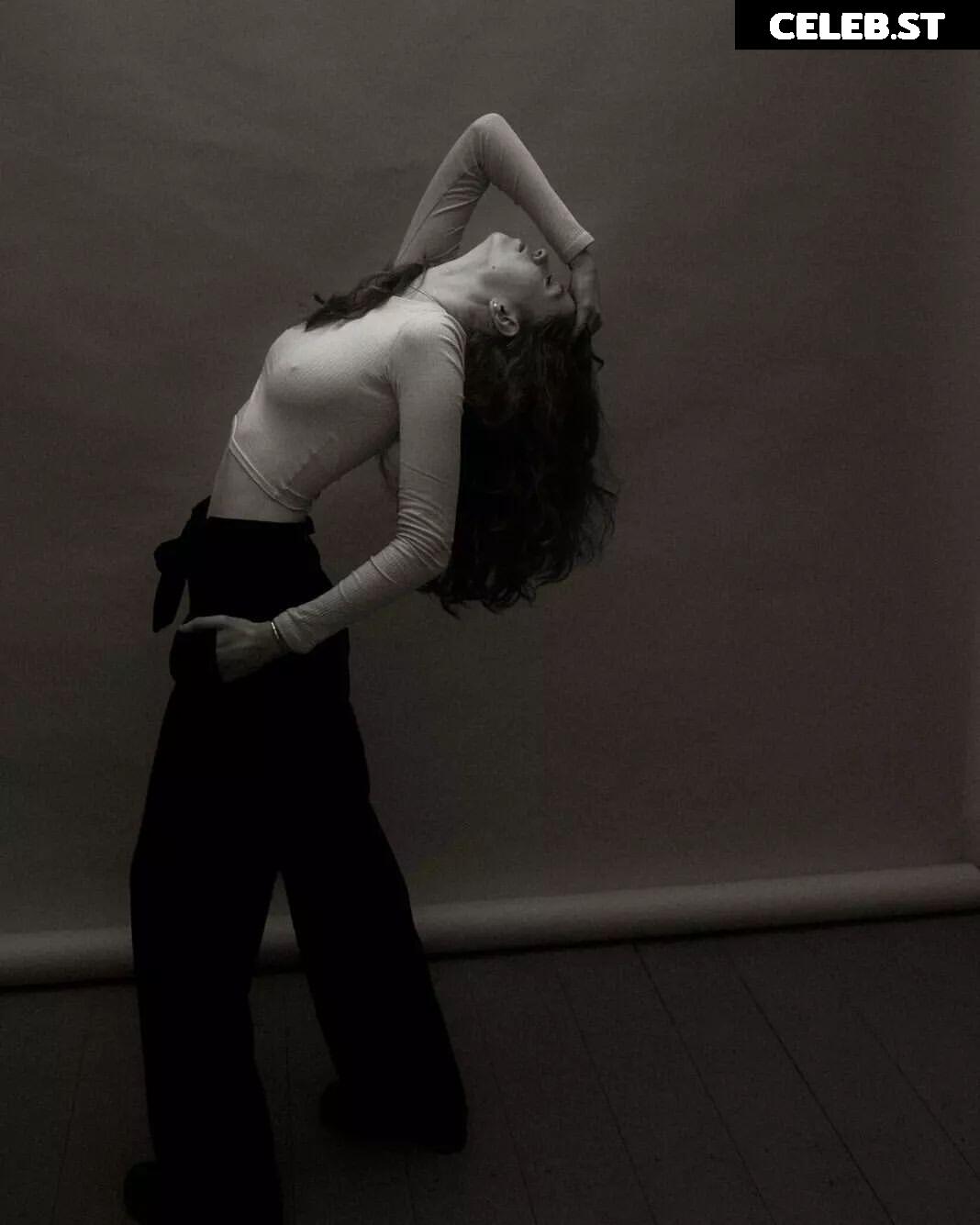 Sophie.srm Image 12067693