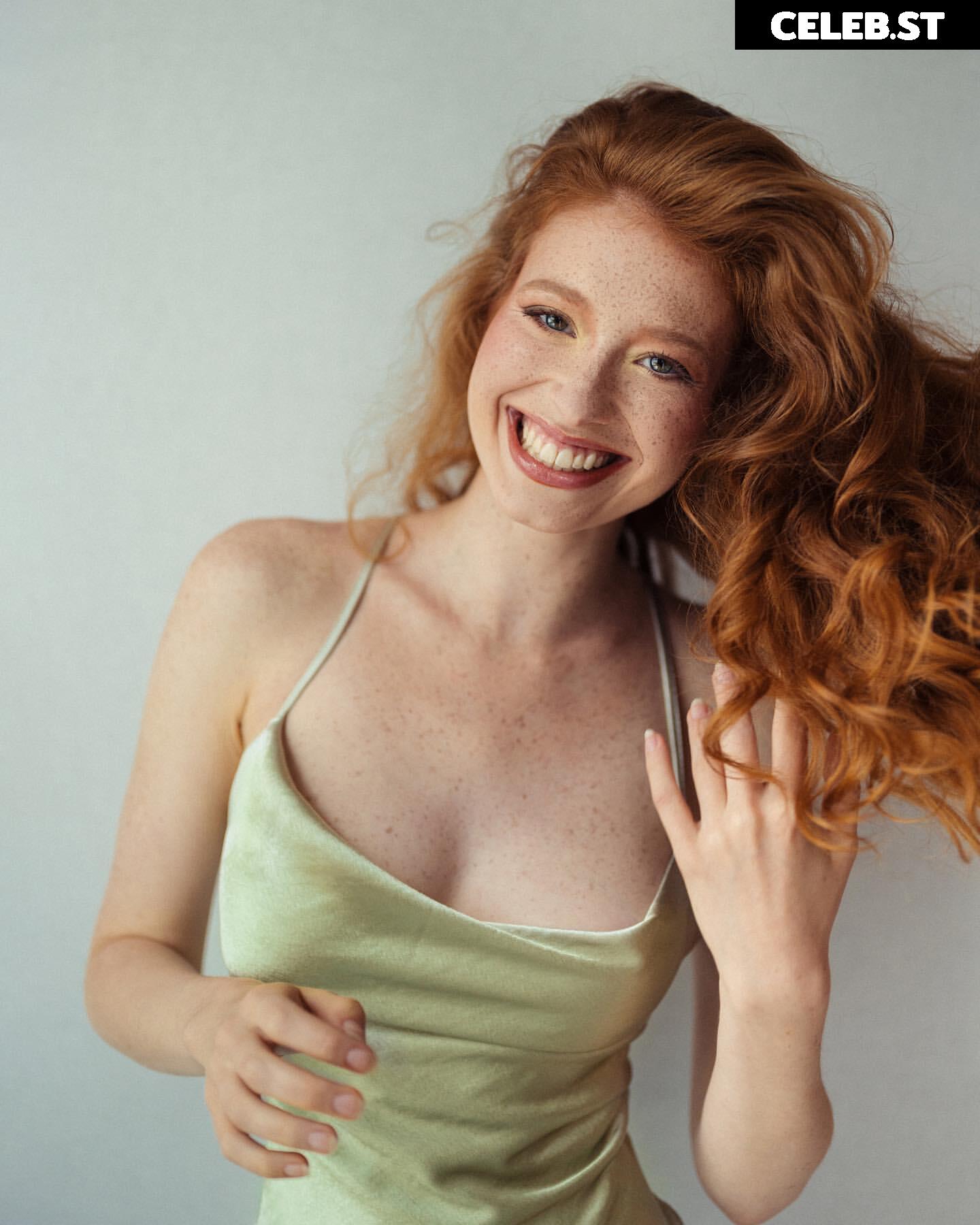 Sophie.srm Image 12067668