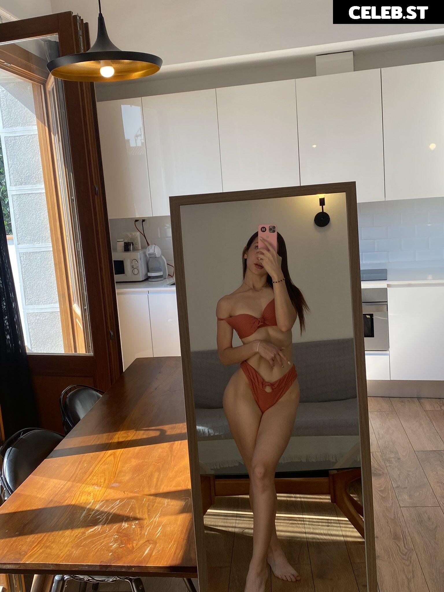 Ellie Leen Image 1206672