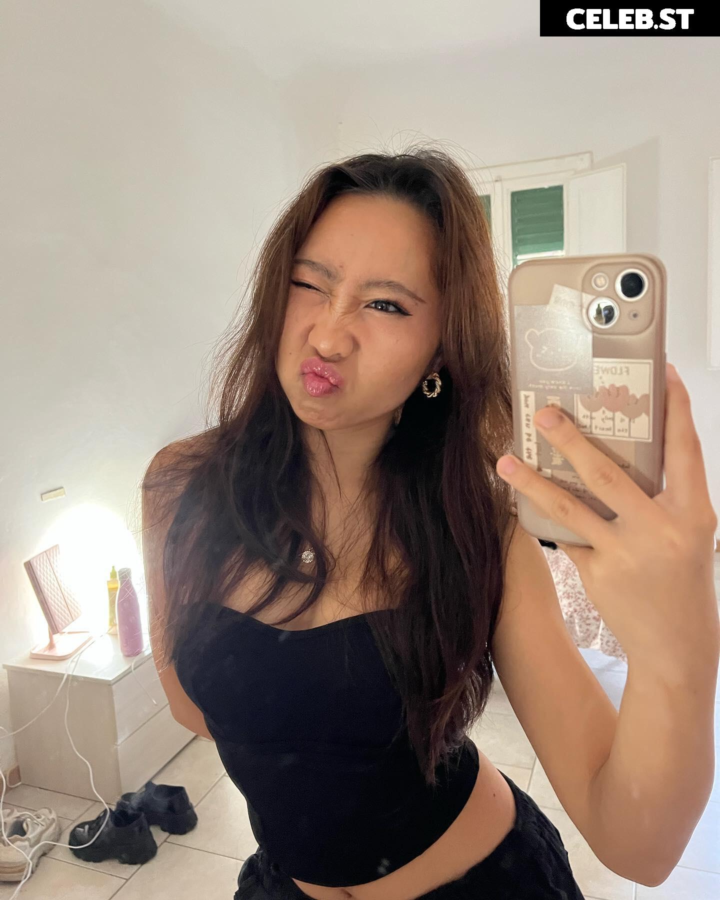 Shaina Cha / @shaina_cha_ Image 12066101