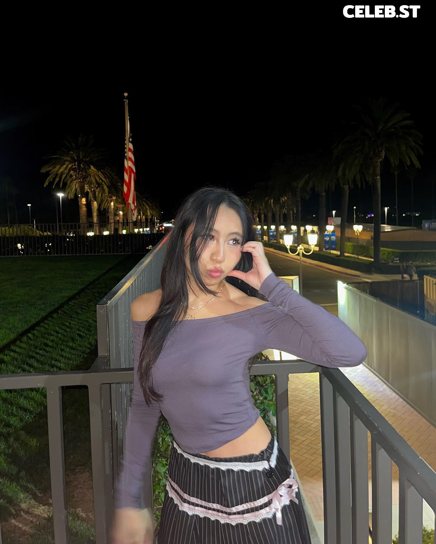 Shaina Cha / @shaina_cha_ Image 12066099